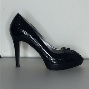 Marc Fisher leather women's shoes - Size 6.5M